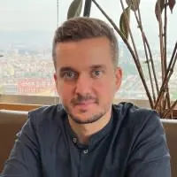 Aleksander Uznanski's avatar