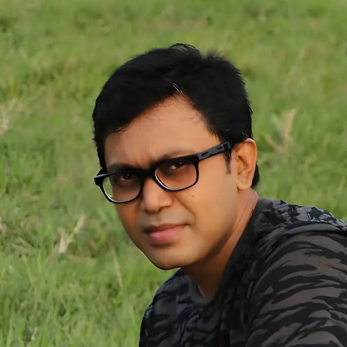 Showmitra Chowdhury's avatar