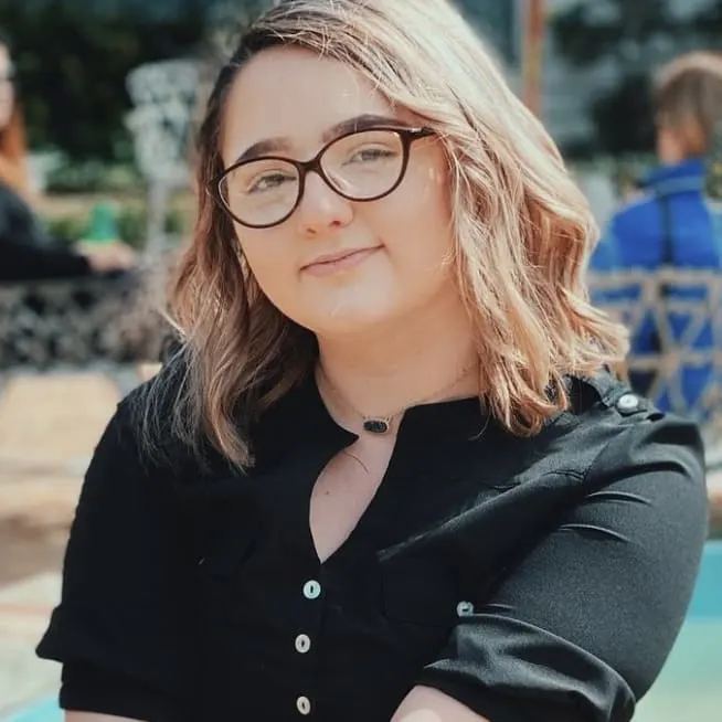 Allie Paige's avatar