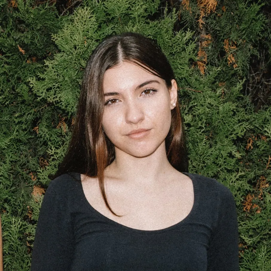 Isabel Herrera's avatar