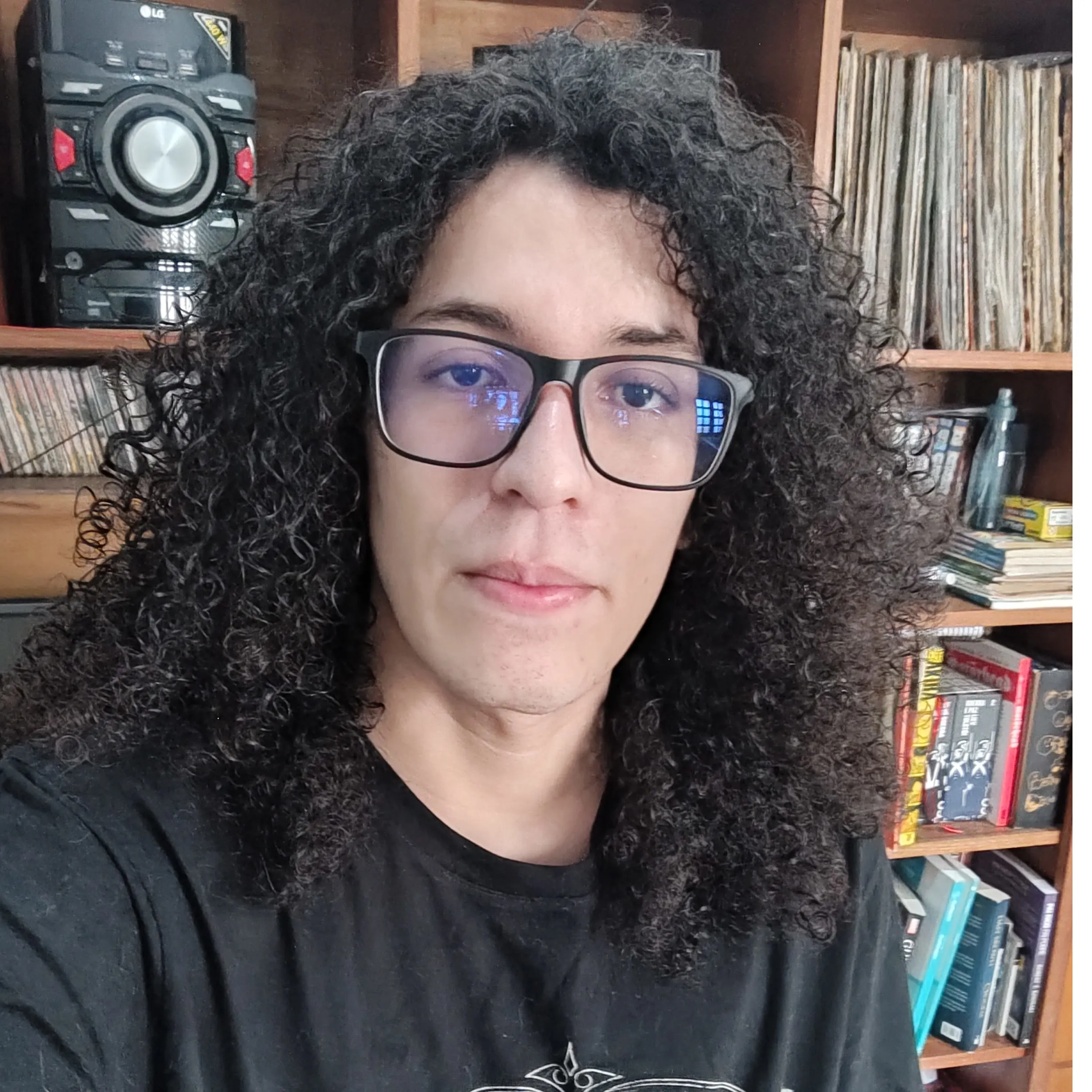 Roger Vieira's avatar