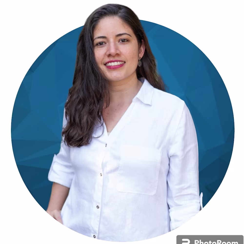 Alejandra Galvez Bates