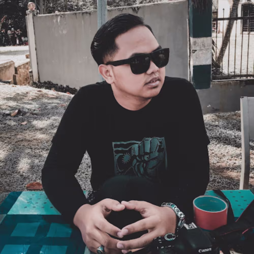 MUHAMMAD NUR HAFEEZI