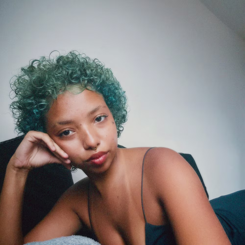 julya victoria almeida