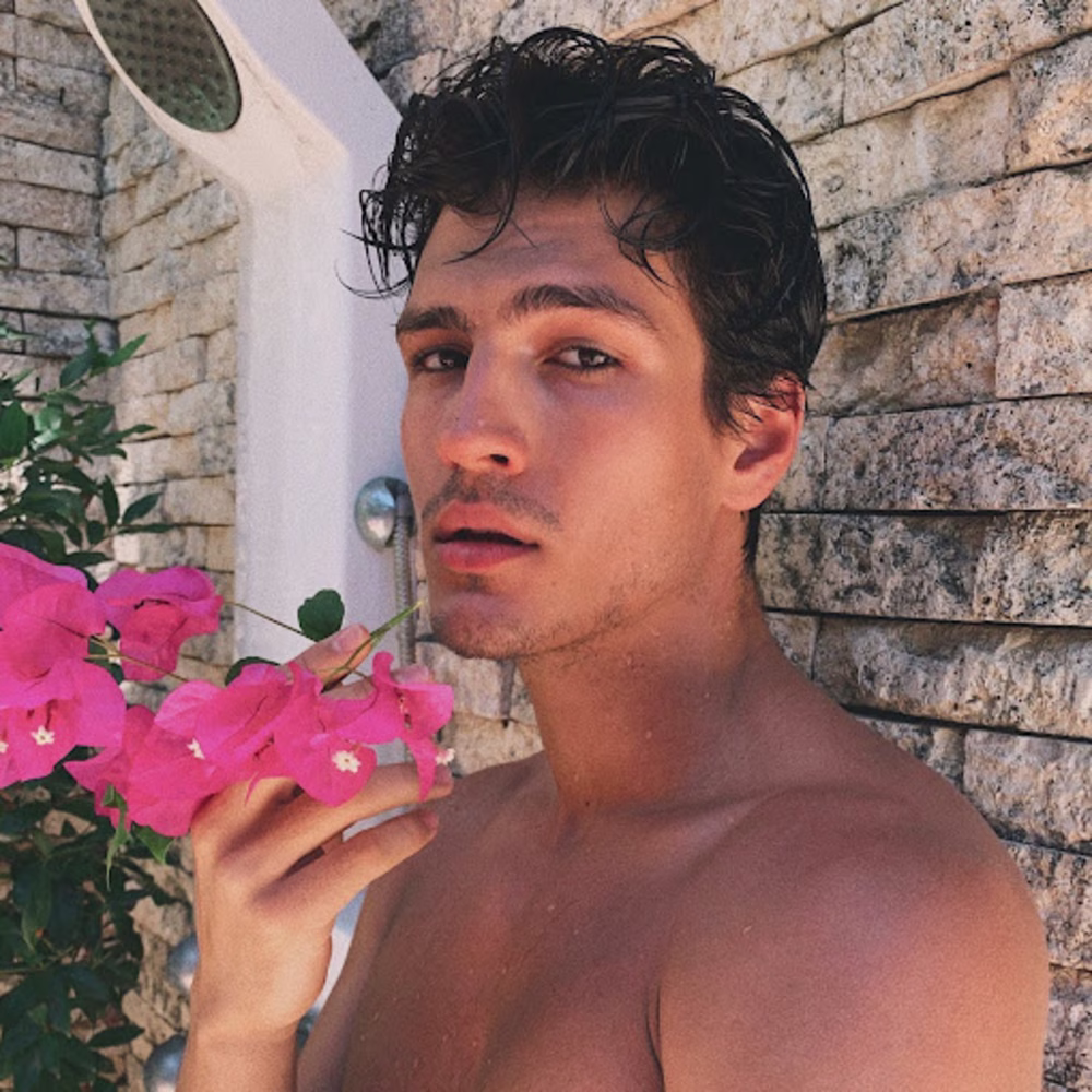 Drew Neros