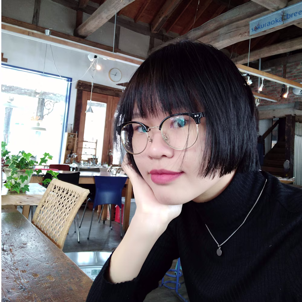 Trang H Nguyen
