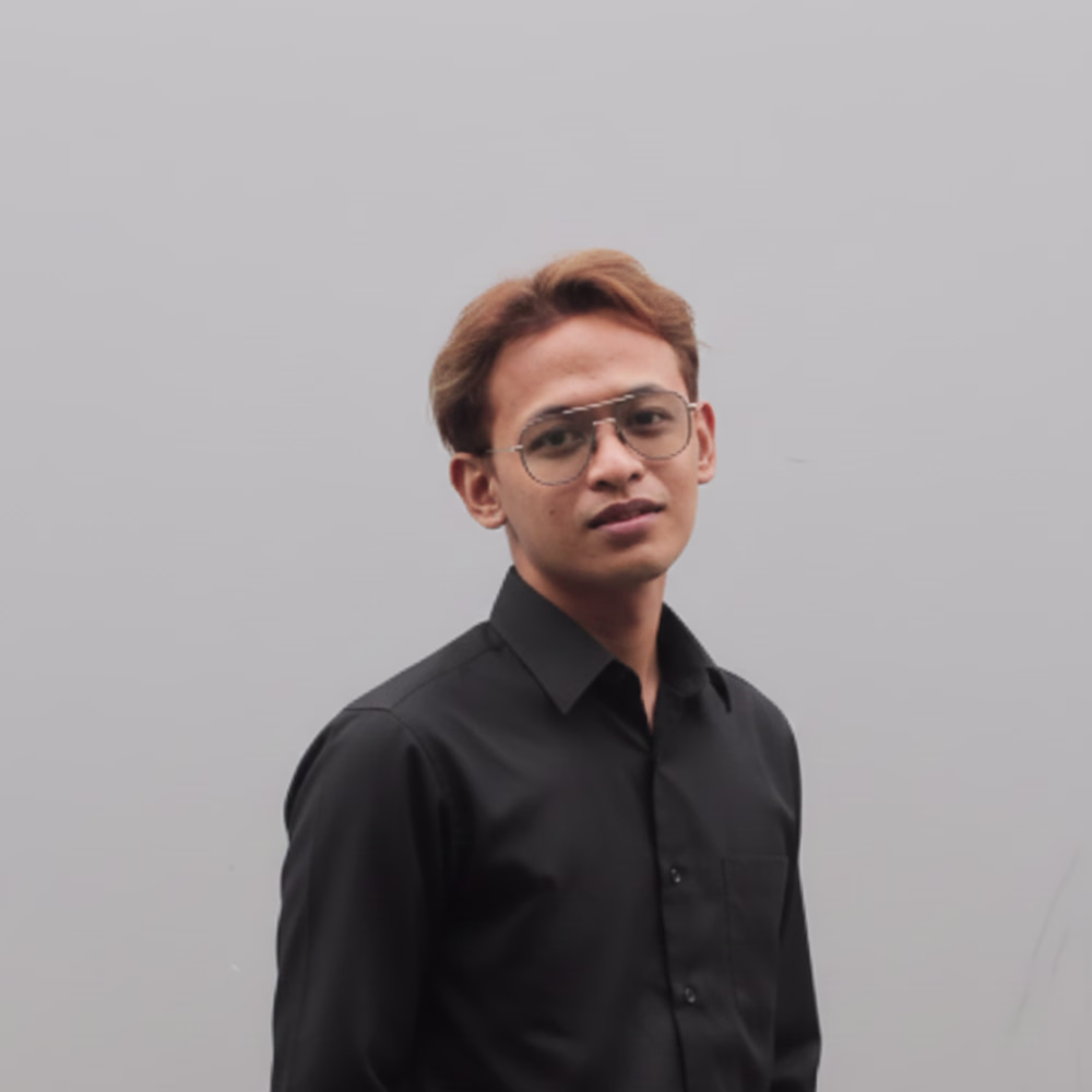 Isroni Hadi  Kusuma