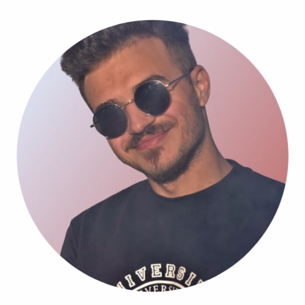 Alexandru Q