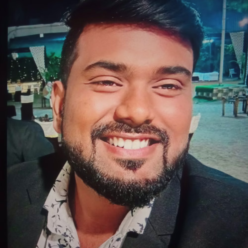 Divnendu  Tiwari
