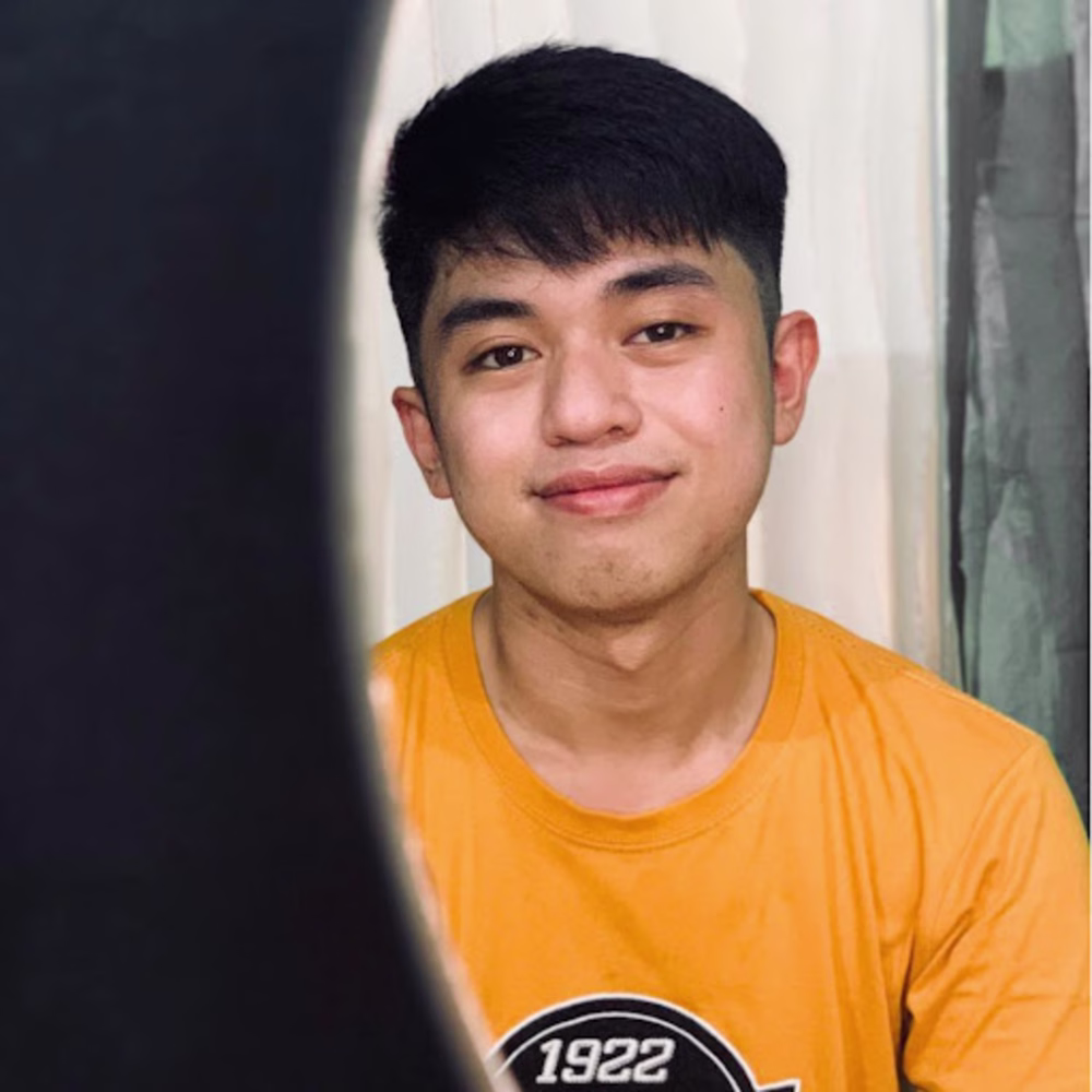 Lorenz Lloyd Macarayo