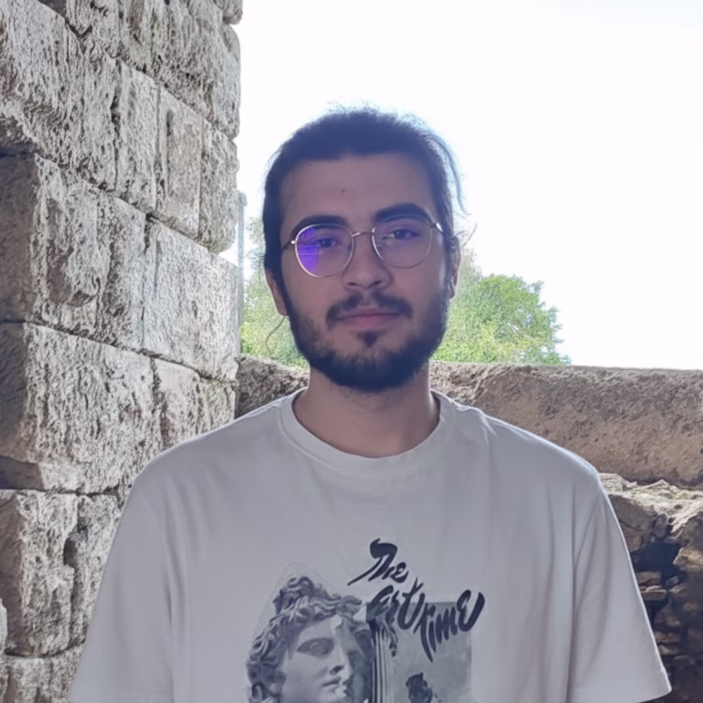 Efeberk Çeker