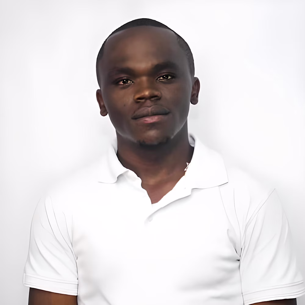 Axel  Mwenze