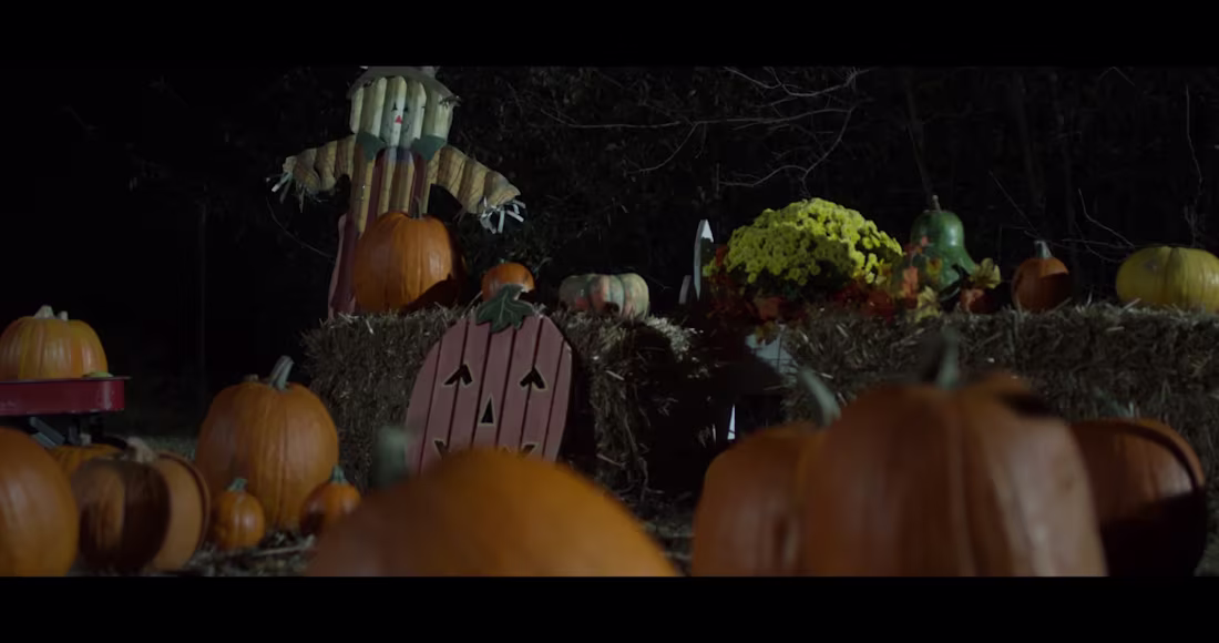 Cover image for A Stranger by the Streetlamp