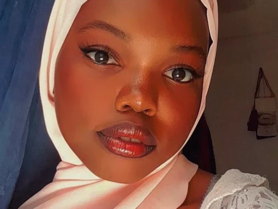 Cover image for Copywriting a novel on relationships based on a comic book.