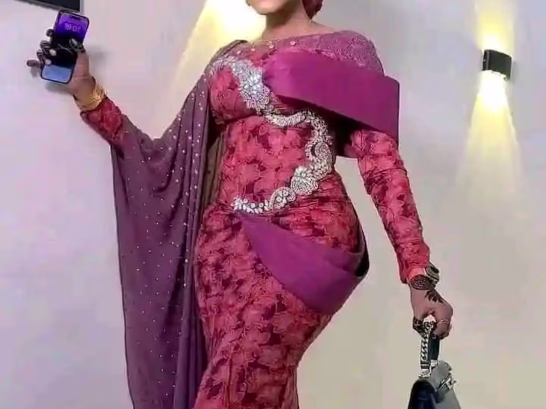 Cover image for Fashion Forward: Transforming Trends into Timeless Designs