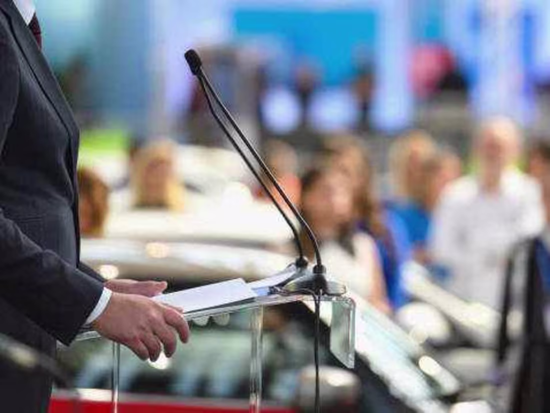 Cover image for Unbiased political writing