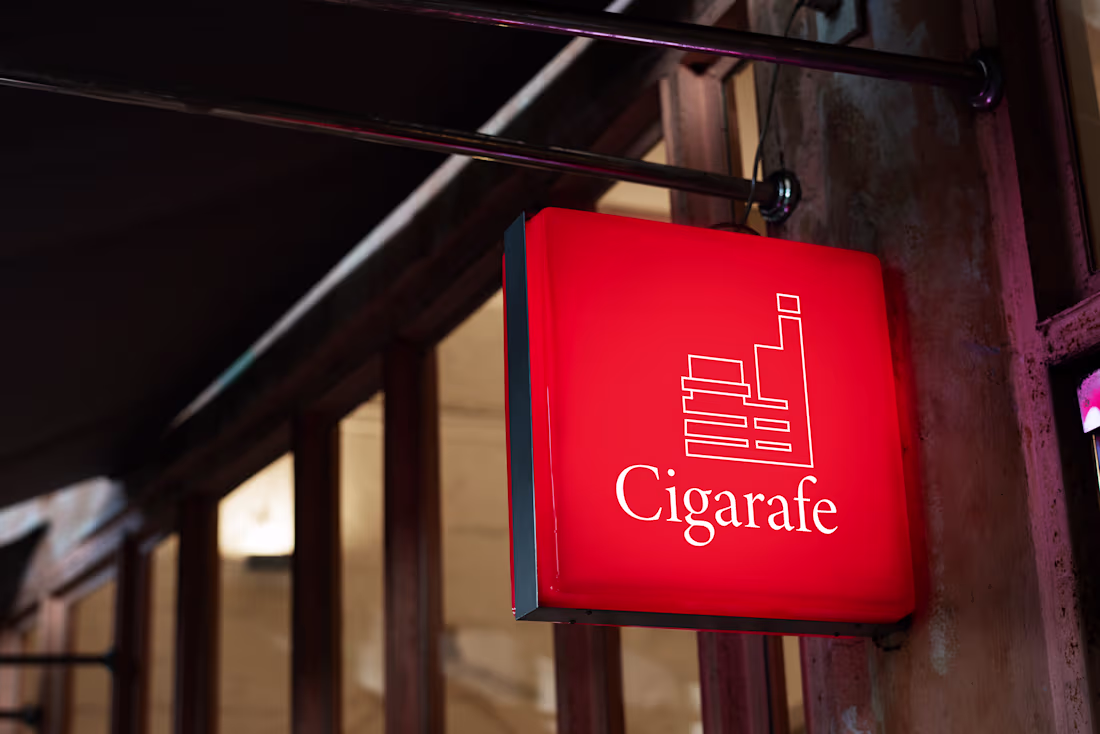 Cover image for Logo's : Behance