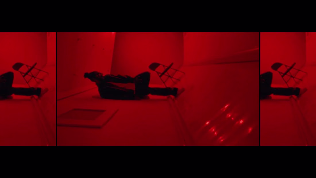 Cover image for MOMENTS IN TIME.