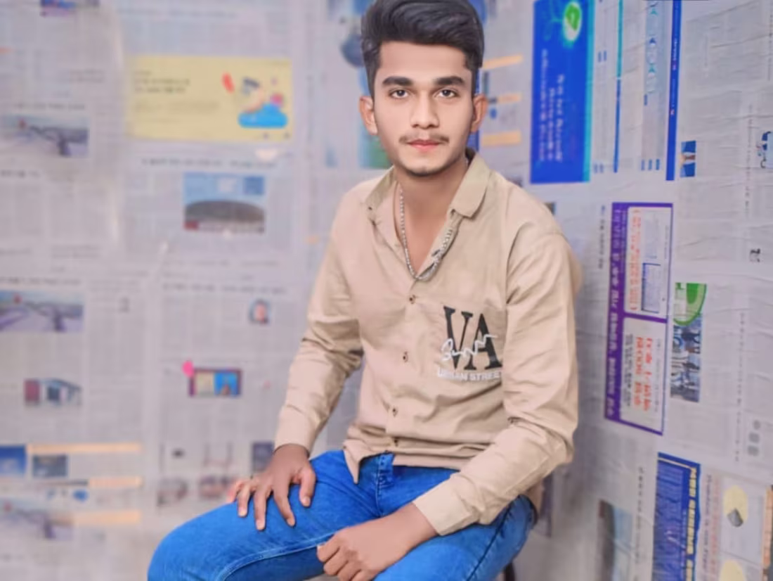 Cover image for translator and blogger