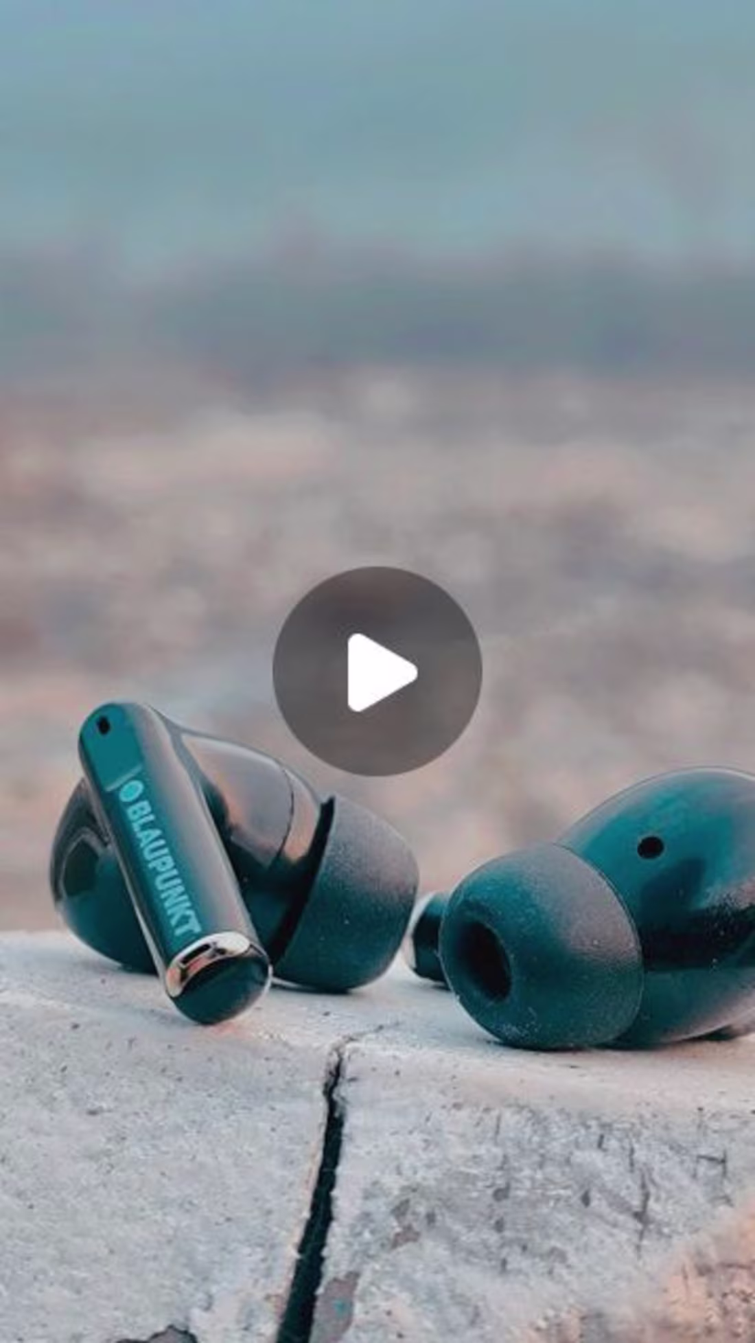 Cover image for Zahoor ahmad mir on Instagram: “Blaupunkt BTW100 LITE Truly Wir…