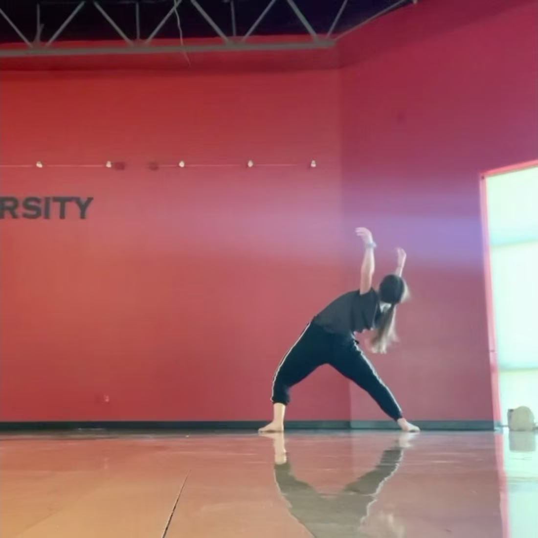 Cover image for Kelly Messol on Instagram: “must be love on the brain… 💭