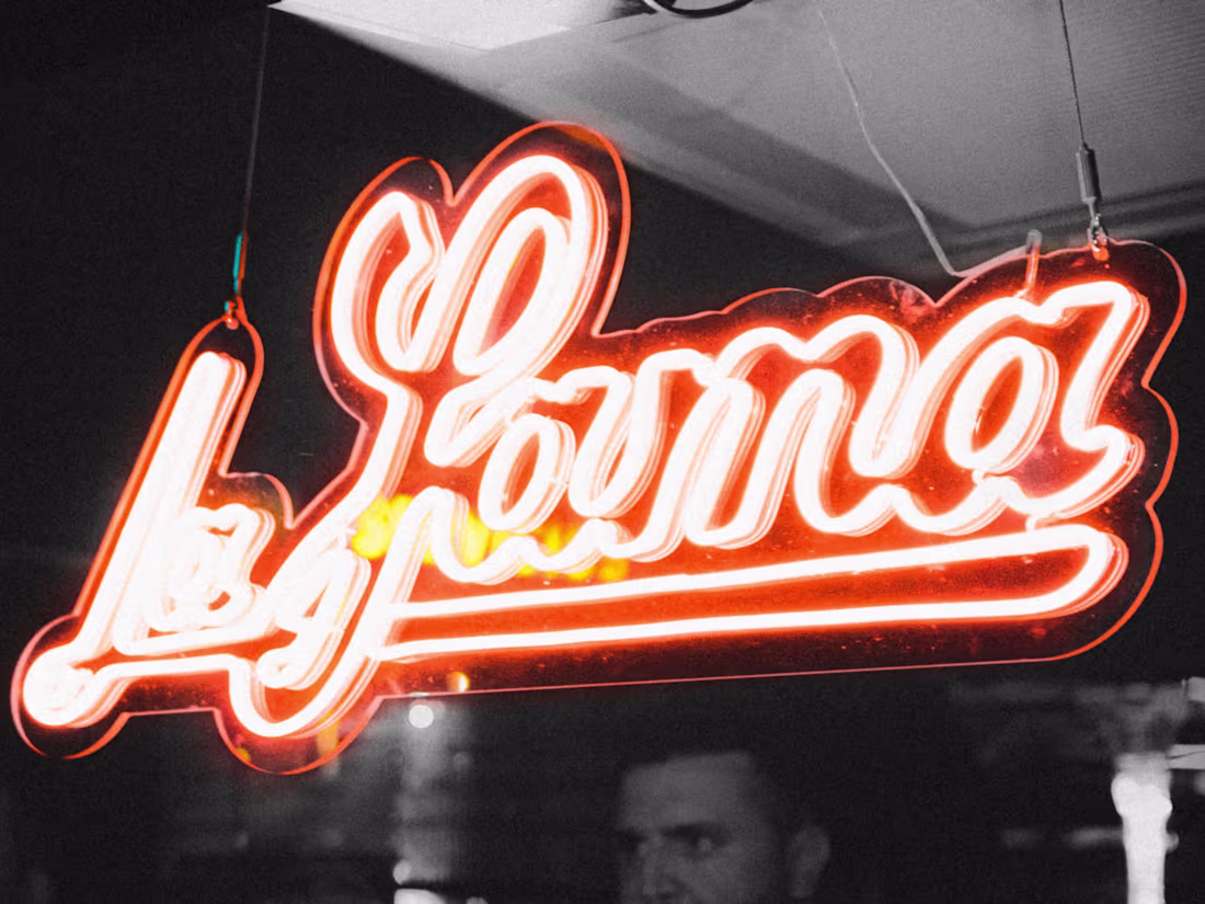 Cover image for LA FAMA