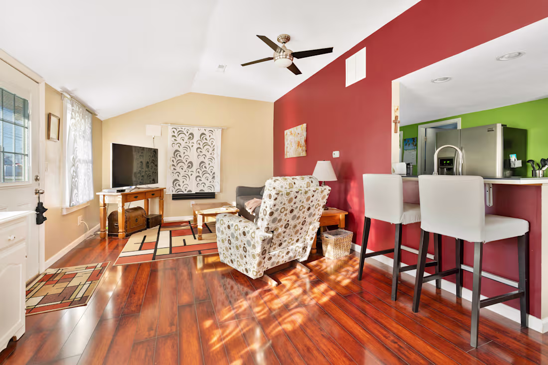 Cover image for edit real estate photos single or multiple exposure