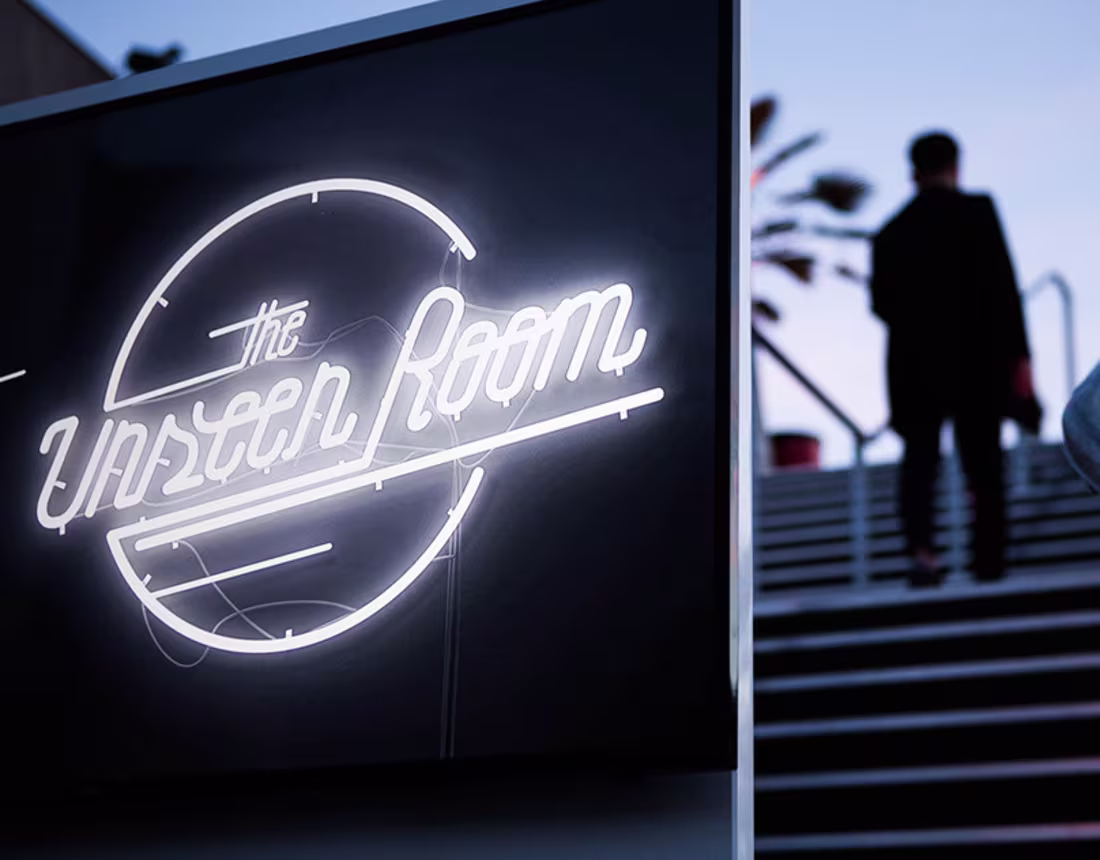 Cover image for Unseen Room