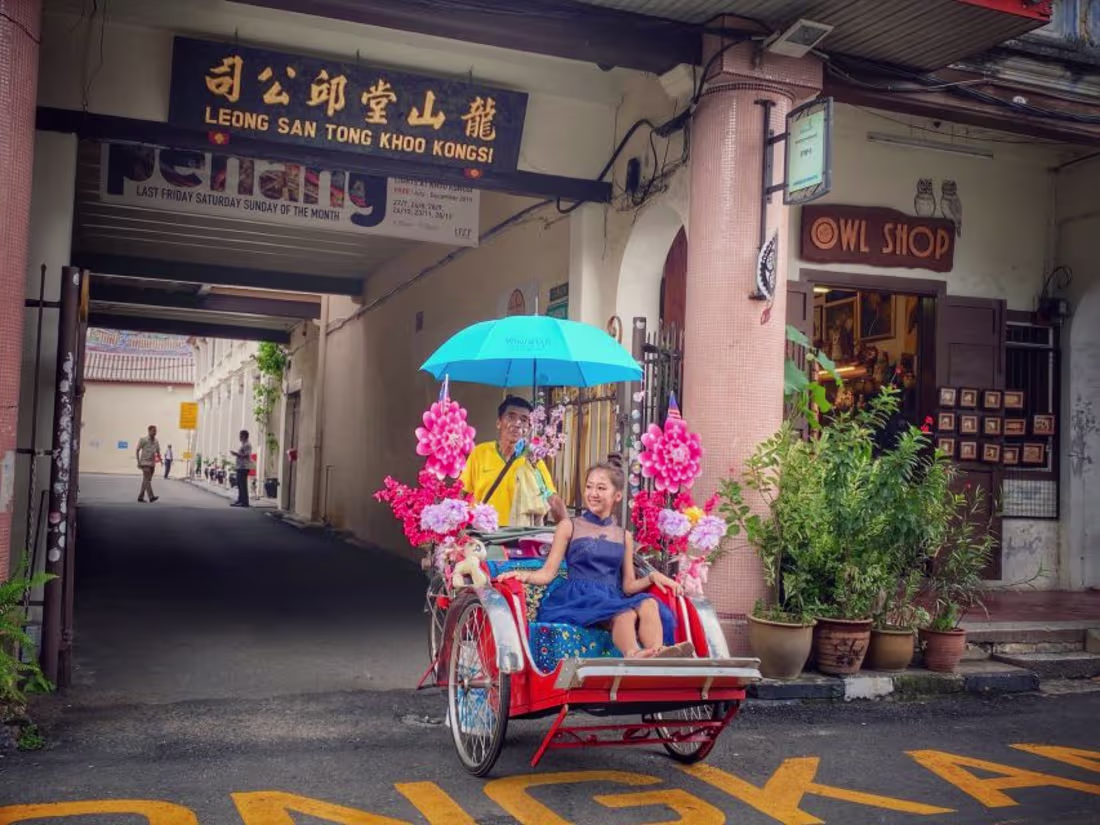 Cover image for 11 Best Trishaw Tours in Penang