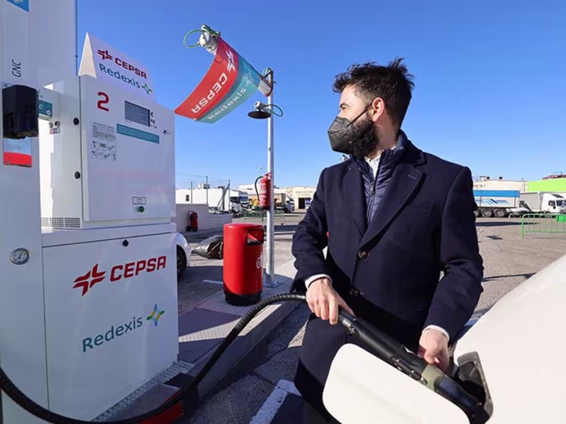 Cover image for PR & Crisis Communication