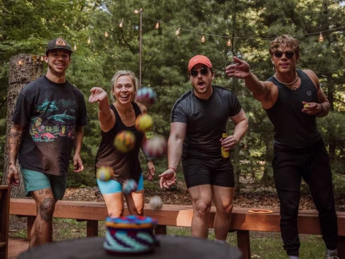 Cover image for B2C Summer Essentials Organic Social Campaign | Buena Onda Games