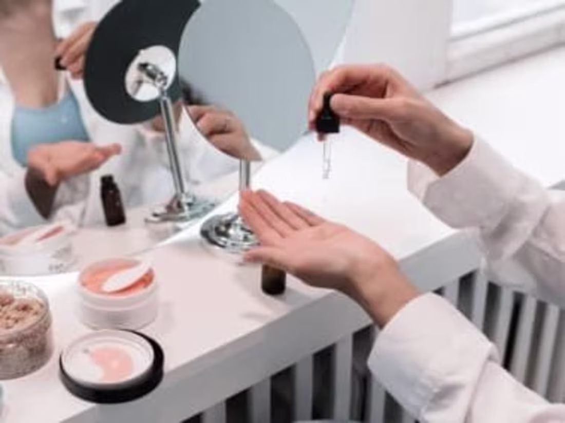 Cover image for Retail