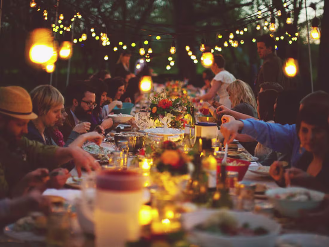 Cover image for Hosting the Perfect Dinner Party: A Complete Guide