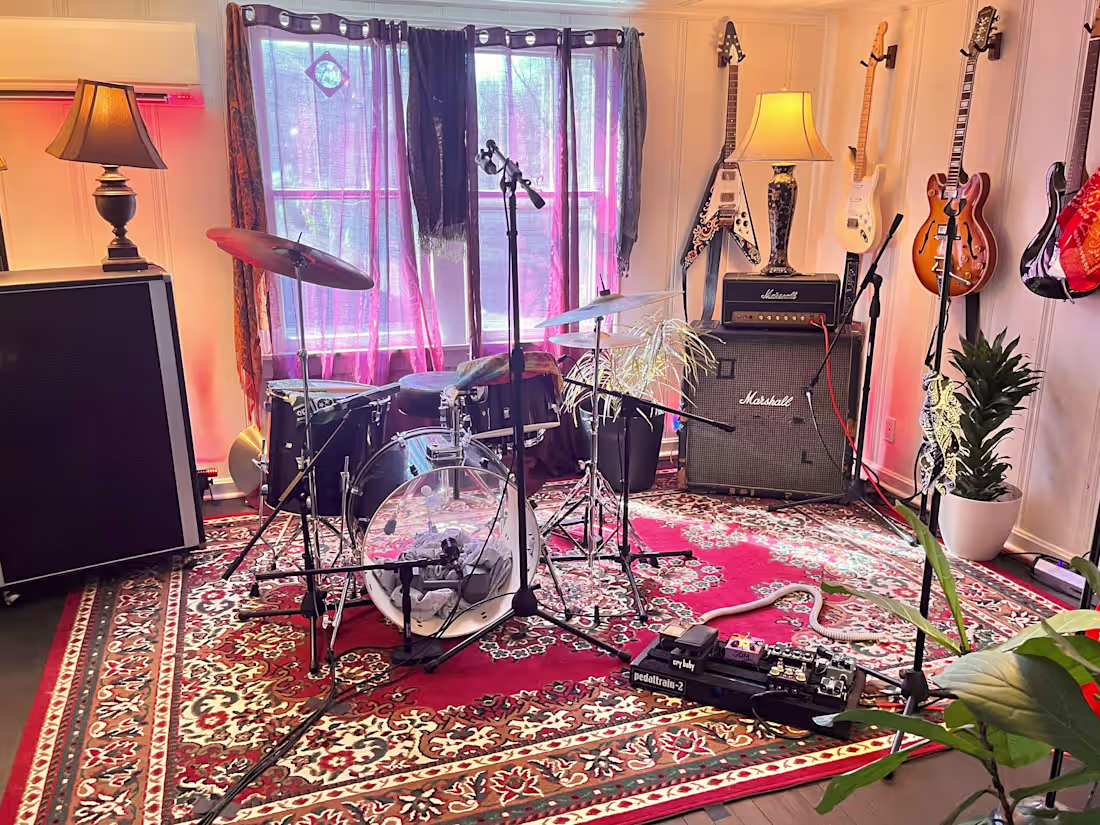 Cover image for Mixing and mastering for retro rock