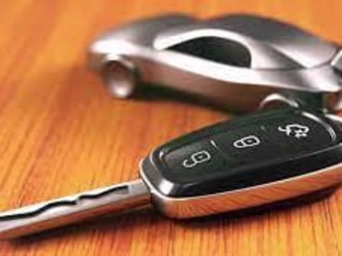 Cover image for A Beginner’s Guide to the Different Types of Car Keys