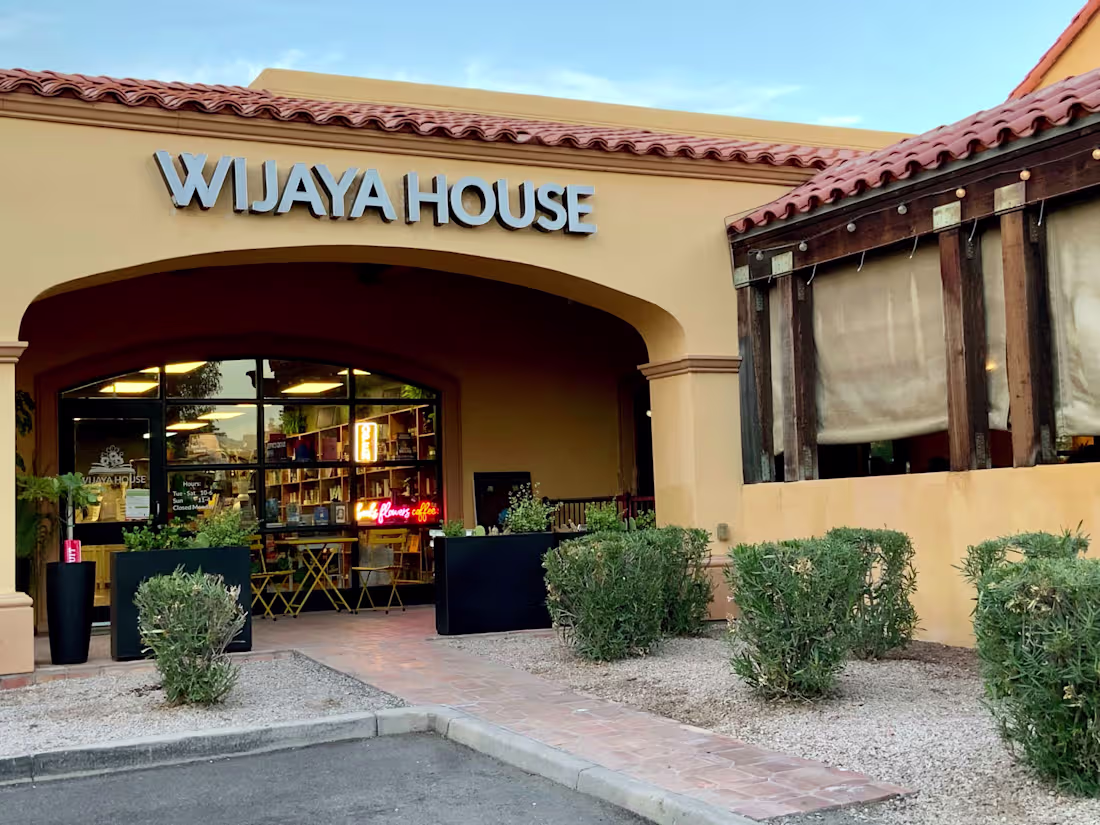 Cover image for Wijaya House Bookshop Website