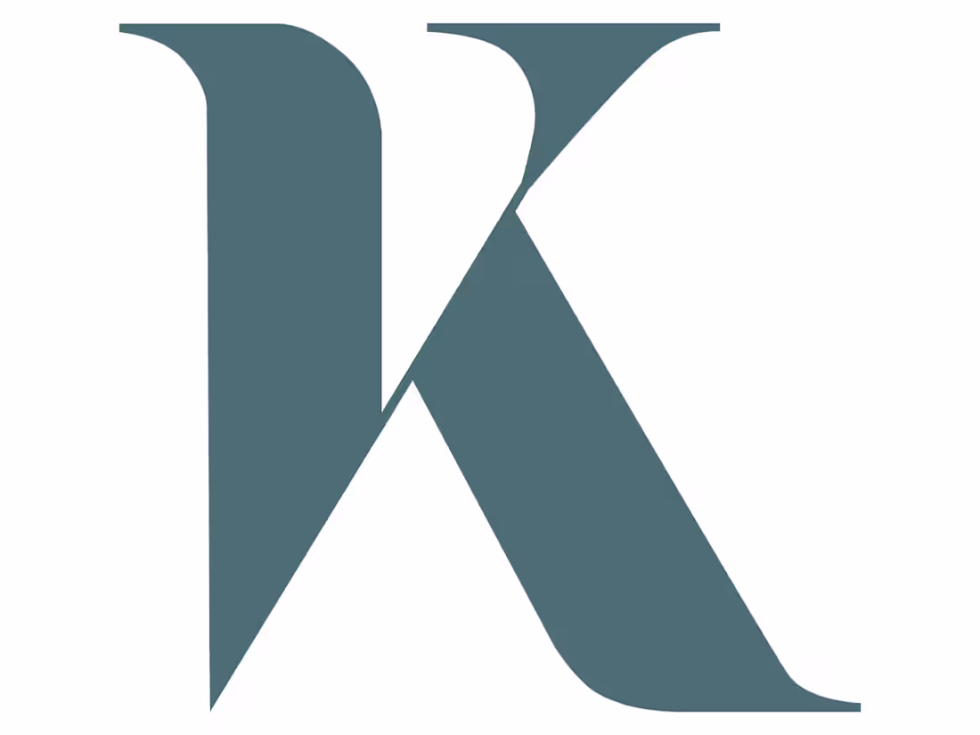 Cover image for Communicative Graphic Designer