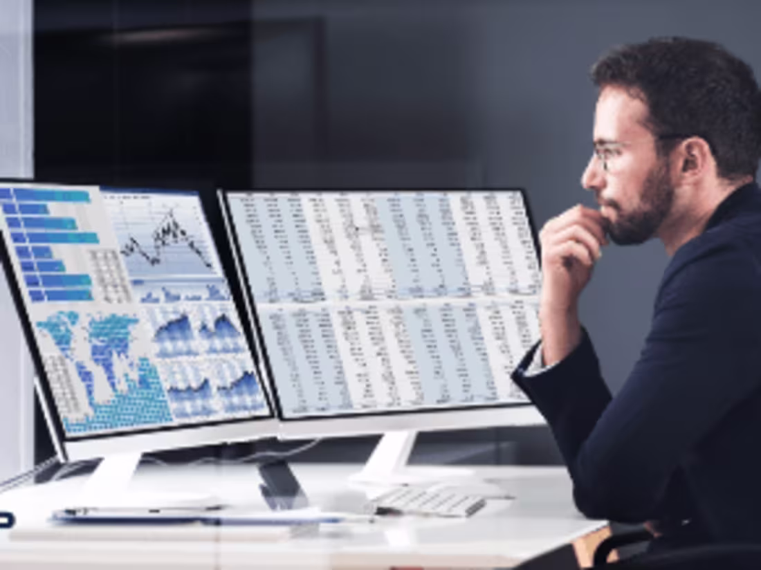 Cover image for Transform data into insights. Boost growth with expert analysis.