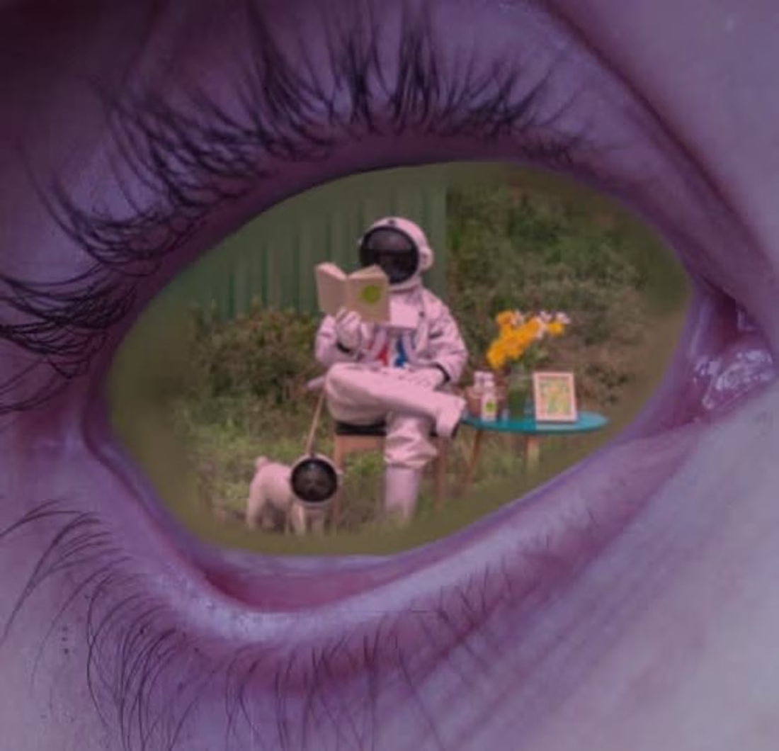 Cover image for Collage: An astronaut is in my head!