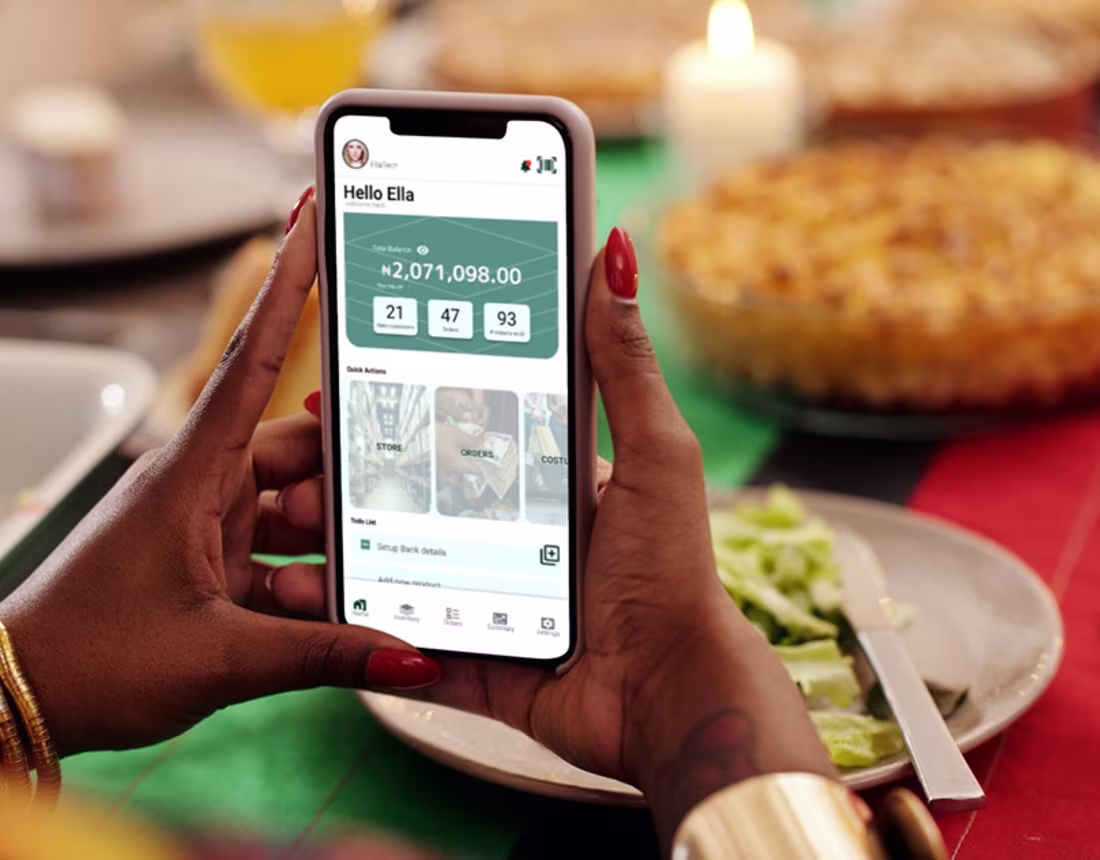 Cover image for the Prototype to my very first UI/UX design (STOREit) on Behance