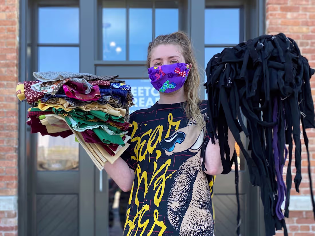 Cover image for 250 Masks for Verizon Wireless