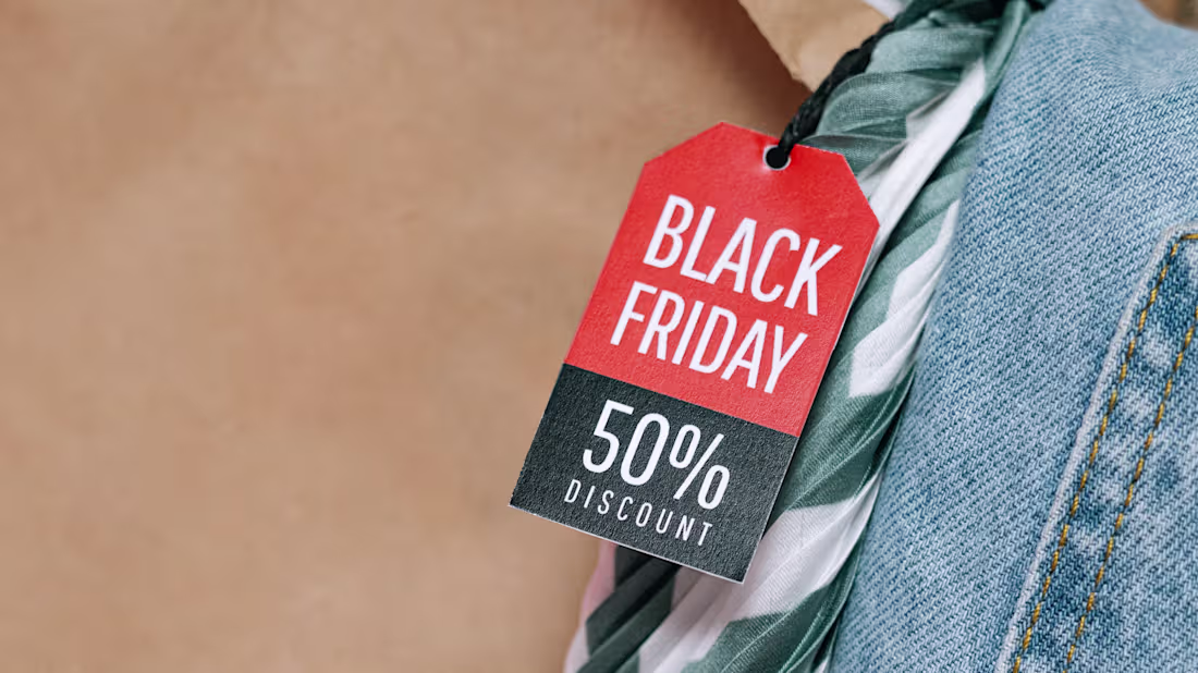 Cover image for 2,100-word blog for Hive: Black Friday 2023: Pros and cons