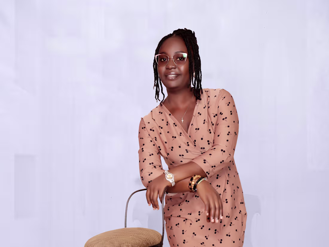 Cover image for Data entry specialist 