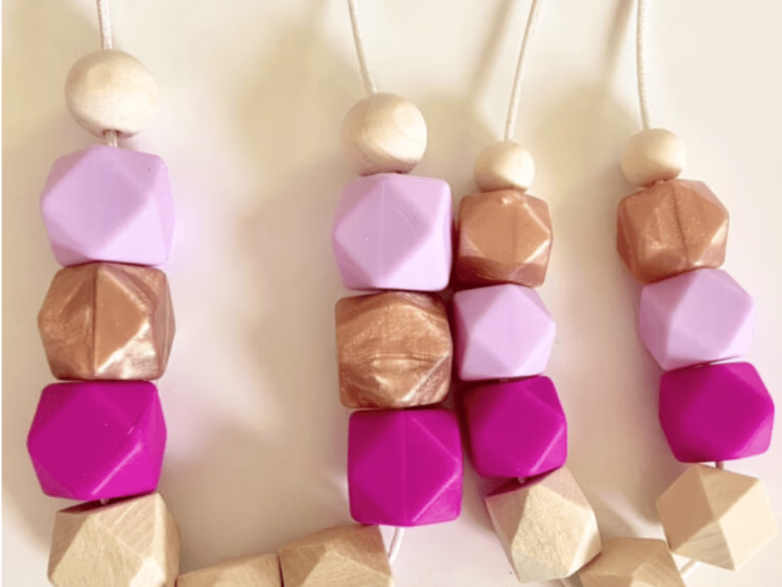 Cover image for Handmade Jewelry for Your Wardrobe with The Color Forest - Detr…