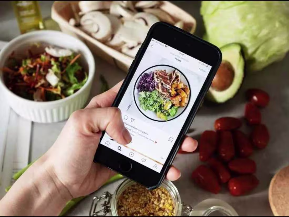 Cover image for 87 Surprising Instagram Facts & Stats (2024)