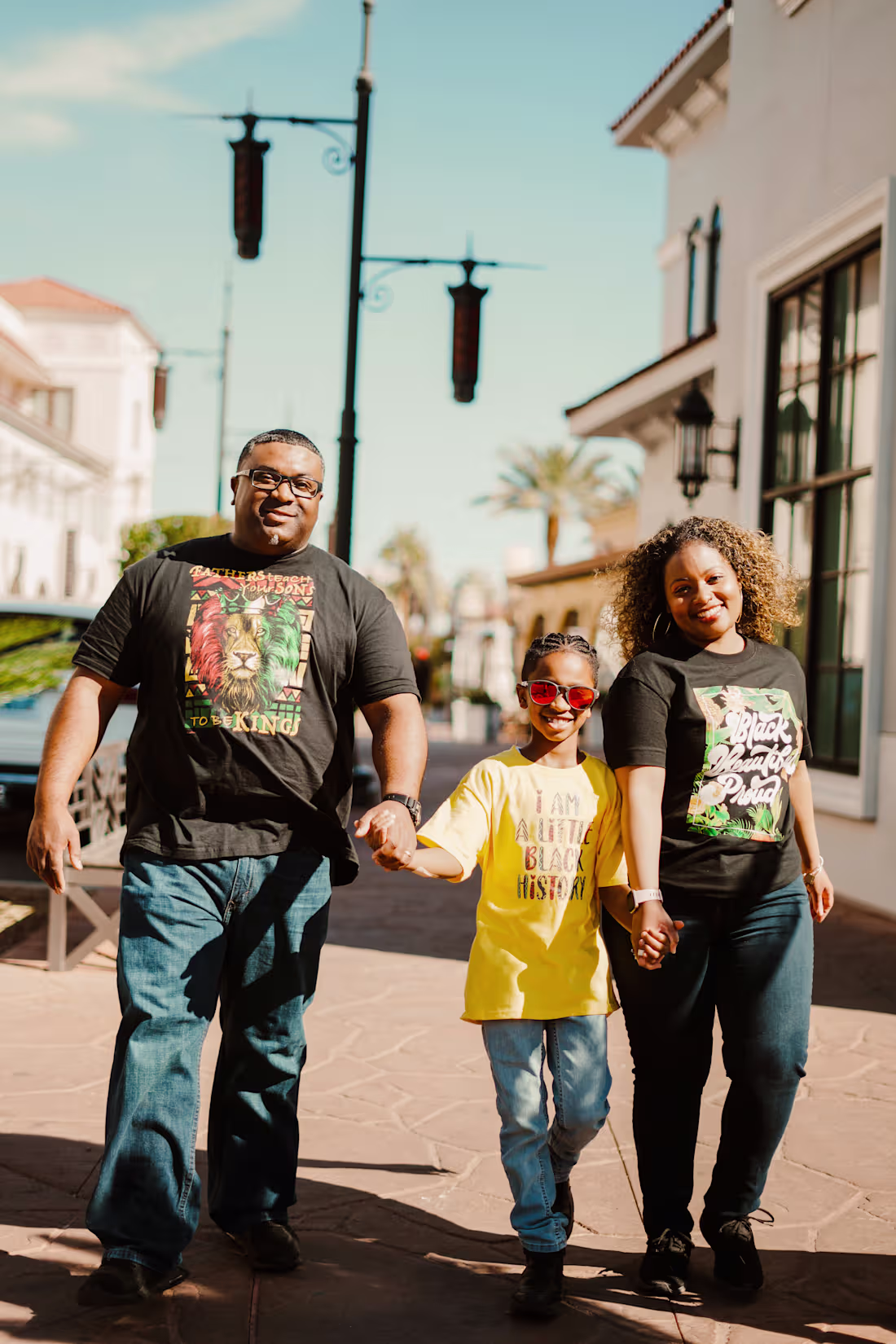 Cover image for Family Portrait