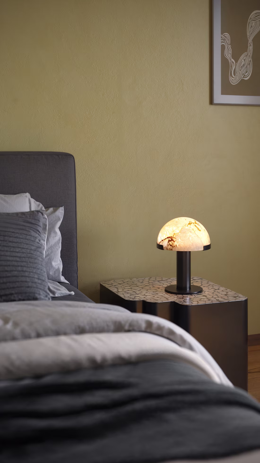 Cover image for melange 8 rechargeable accent lamp