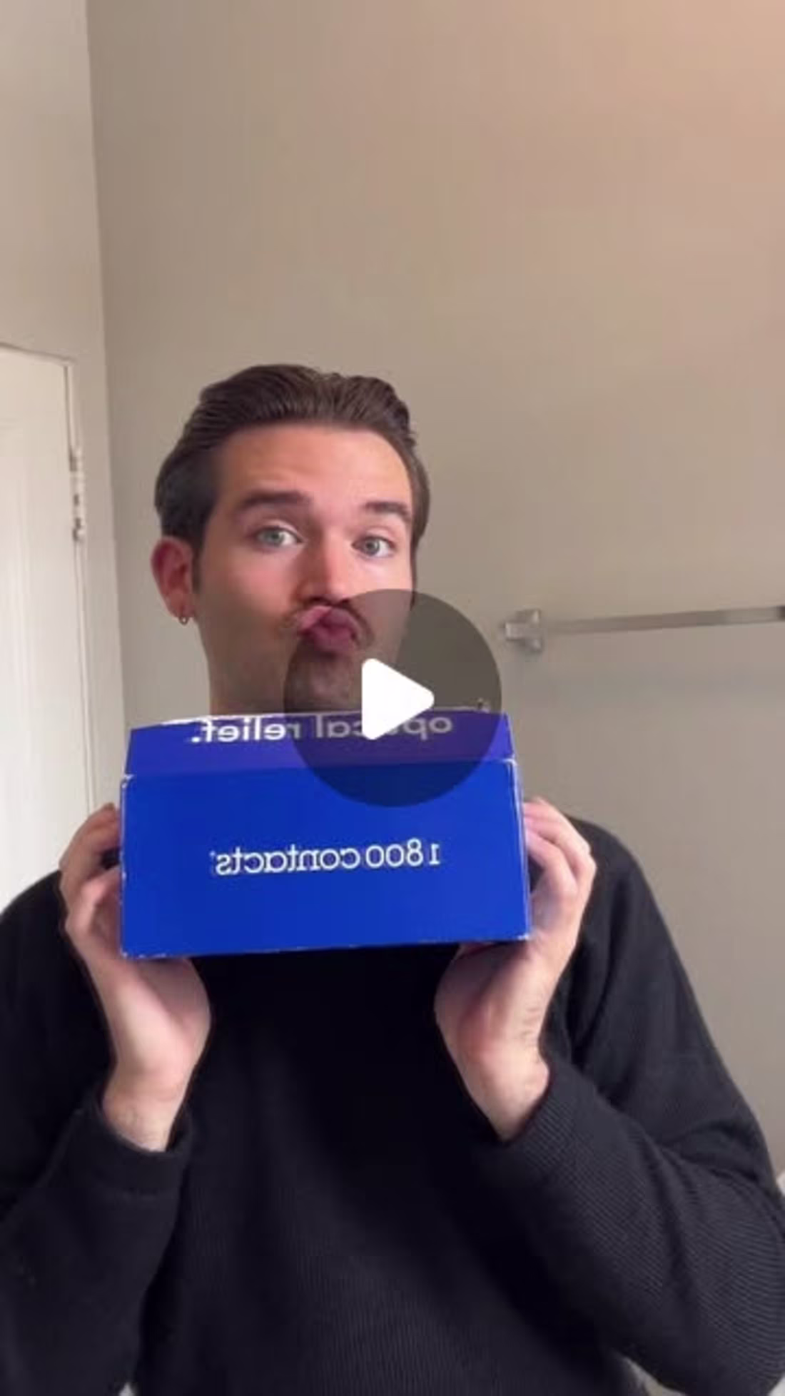 Cover image for 1-800 Contacts Video