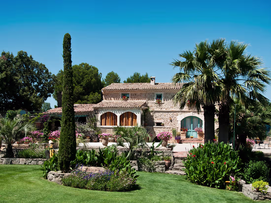 Cover image for Baerz & Co - Luxury Homes