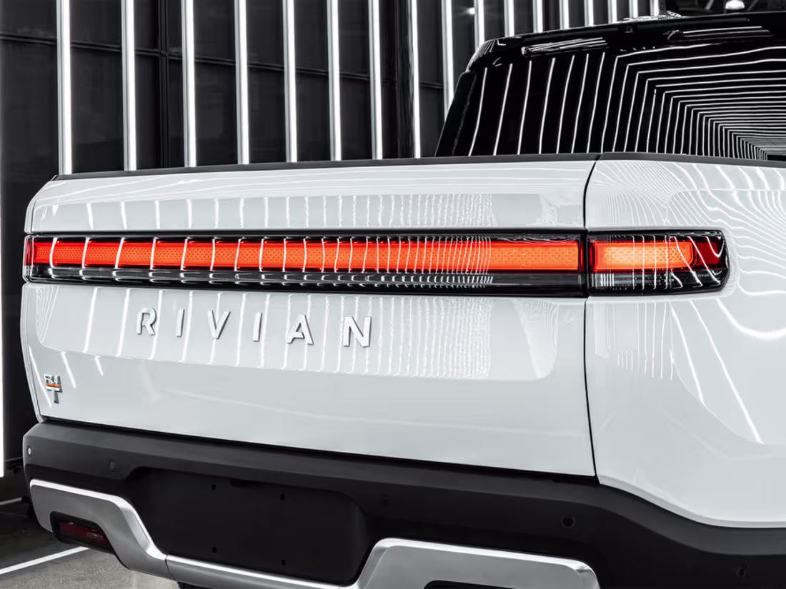 Cover image for Visual data for electric vehicle company